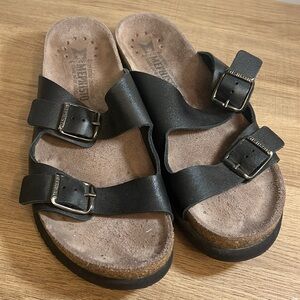 Mephisto women’s black leather sandals sz 40 US fits 9.5 to 10. Barely worn.